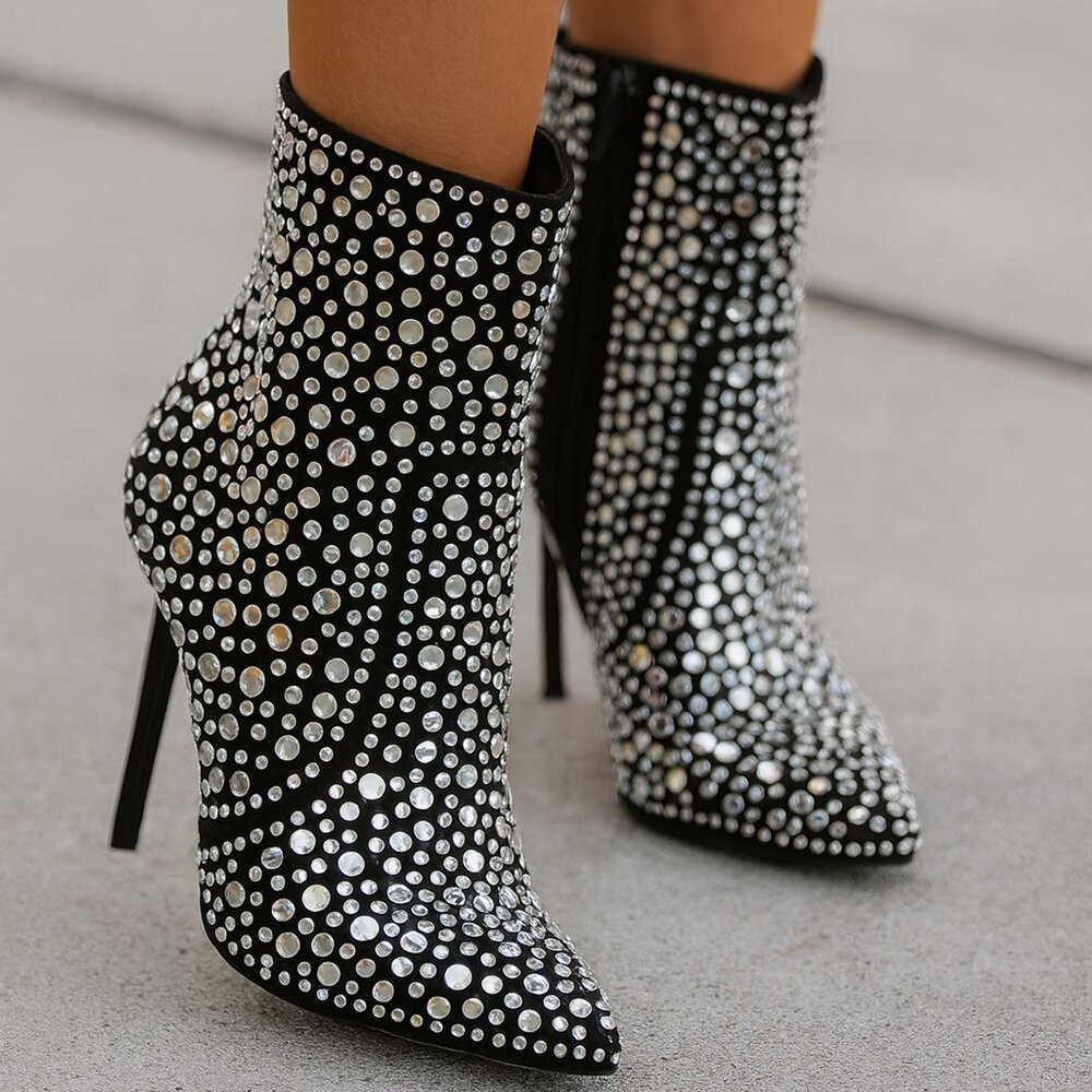 NEW Black and Silver Studded Women's Ankle Boots By JESSICA SIMPSON SZ.7